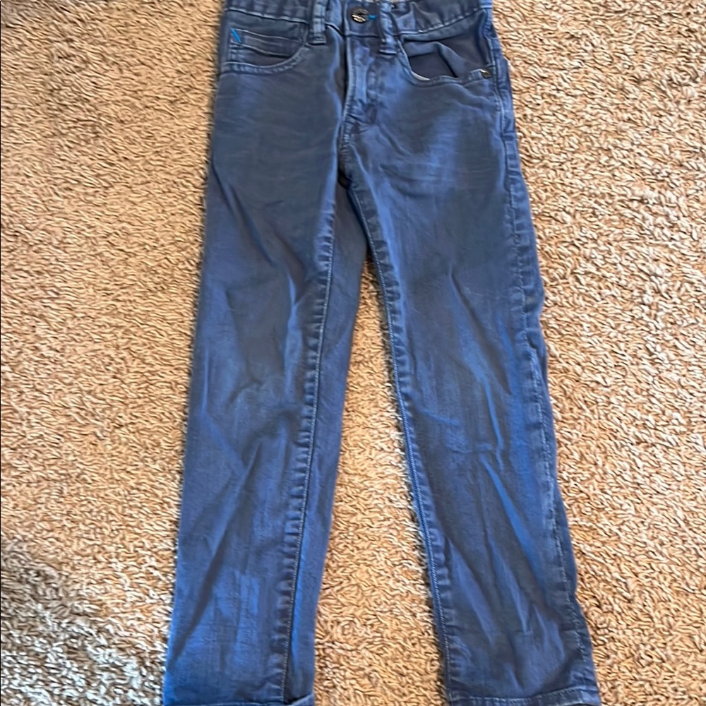 Blue Straight Leg Jeans with Classic Denim Style
